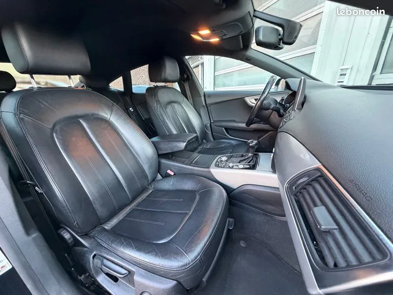 Audi A7 2012 photo 4
