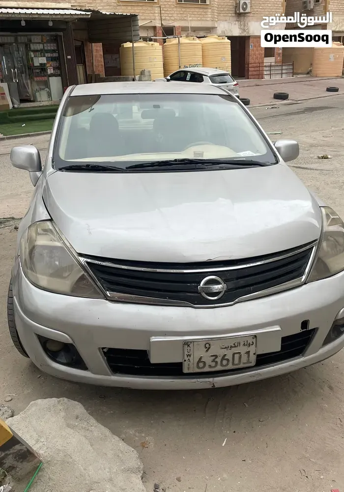 Nissan Tiida