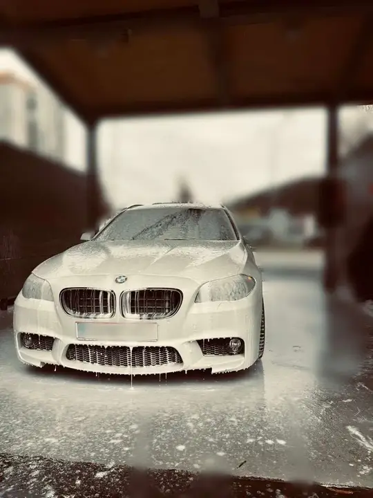 BMW 530D 2011 photo 2