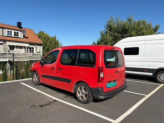 Peugeot Partner 2015 photo 2