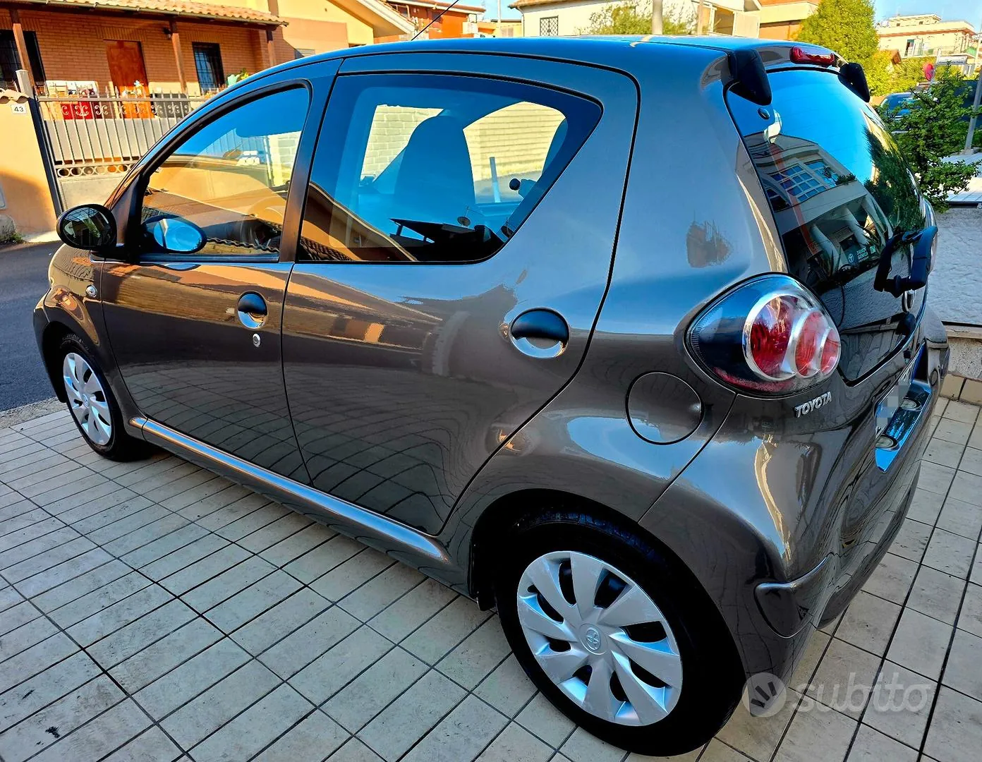 Toyota Aygo 2012 photo 4