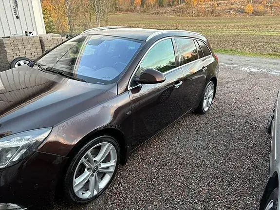 Opel Insignia 2012 photo 2