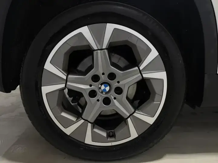 BMW X1 2025 photo 5
