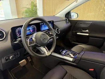 Mercedes-Benz B-Class 2025 photo 2