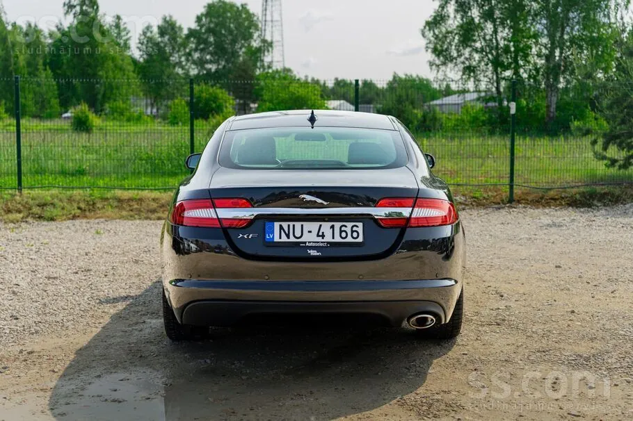 Jaguar Xf 2013 photo 5