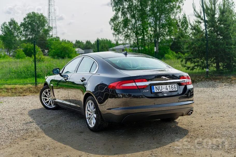 Jaguar Xf 2013 photo 4