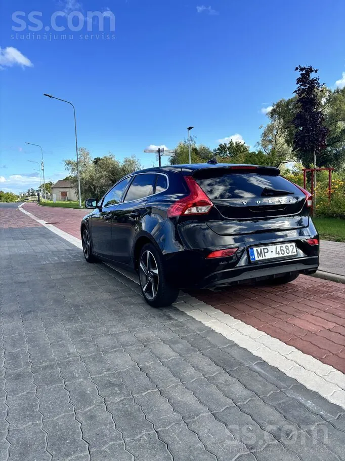Volvo V40 2015 photo 3