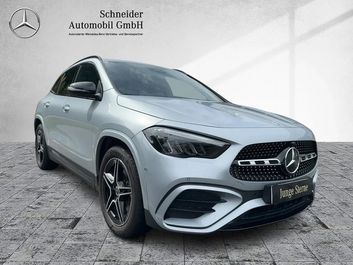 Mercedes-Benz Gla Class 2024 photo 2