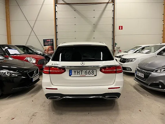Mercedes-Benz E220 2017 photo 4