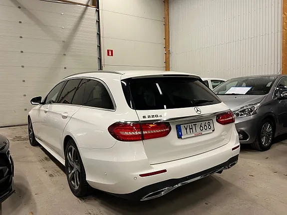 Mercedes-Benz E220 2017 photo 5
