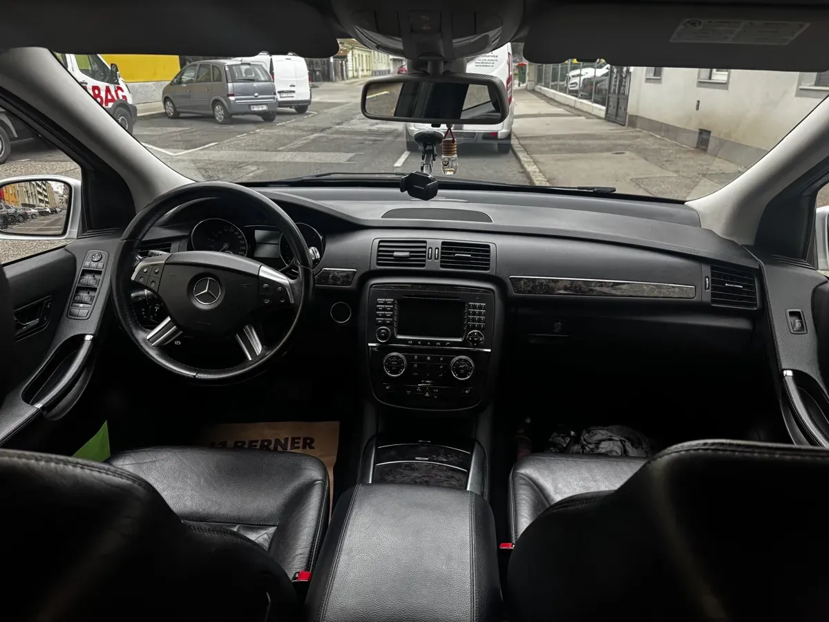 Mercedes-Benz R-Class