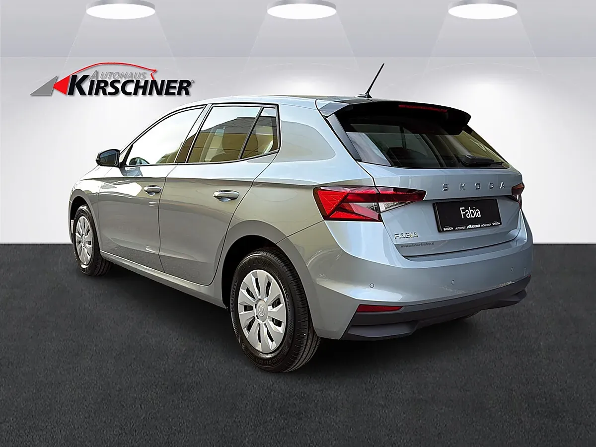 Skoda Fabia photo 3