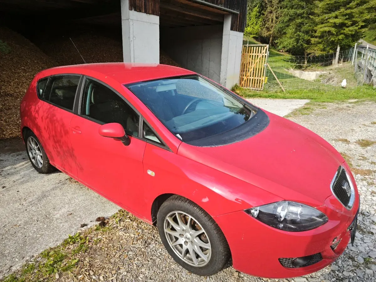 Seat Leon 2007 photo 2