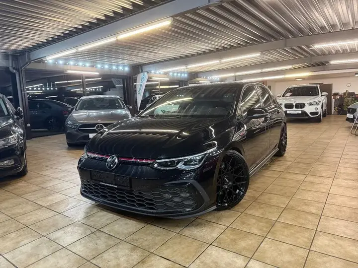 Volkswagen Golf Viii
