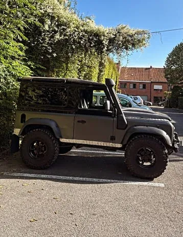 Land Rover Defender 2008 photo 3