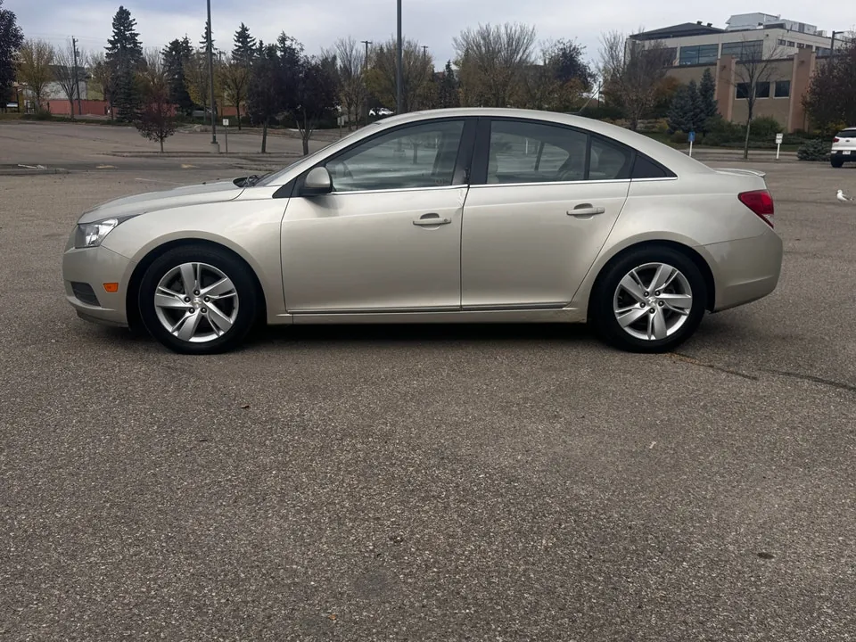 Chevrolet Cruze 2014 photo 2