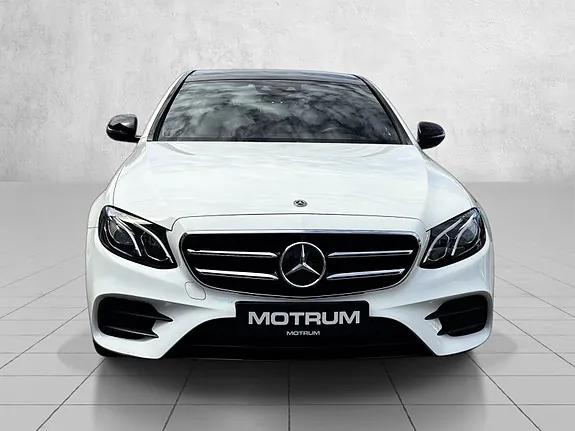 Mercedes-Benz Andre 2019 photo 2