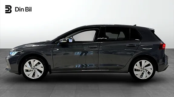 Volkswagen Golf I 2026 photo 2