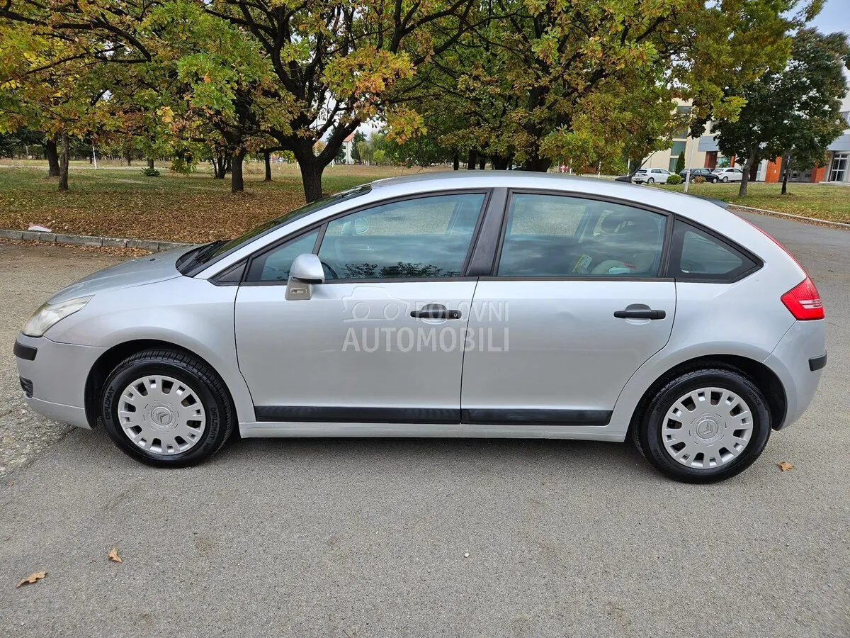 Citroen C4 2005 photo 2