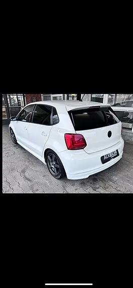 Volkswagen Polo 2015 photo 3