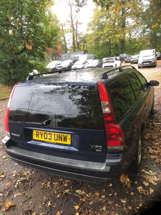 Volvo V70 2003 photo 2