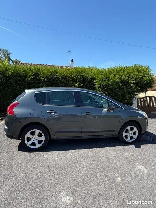 Peugeot 3008 2012 photo 2