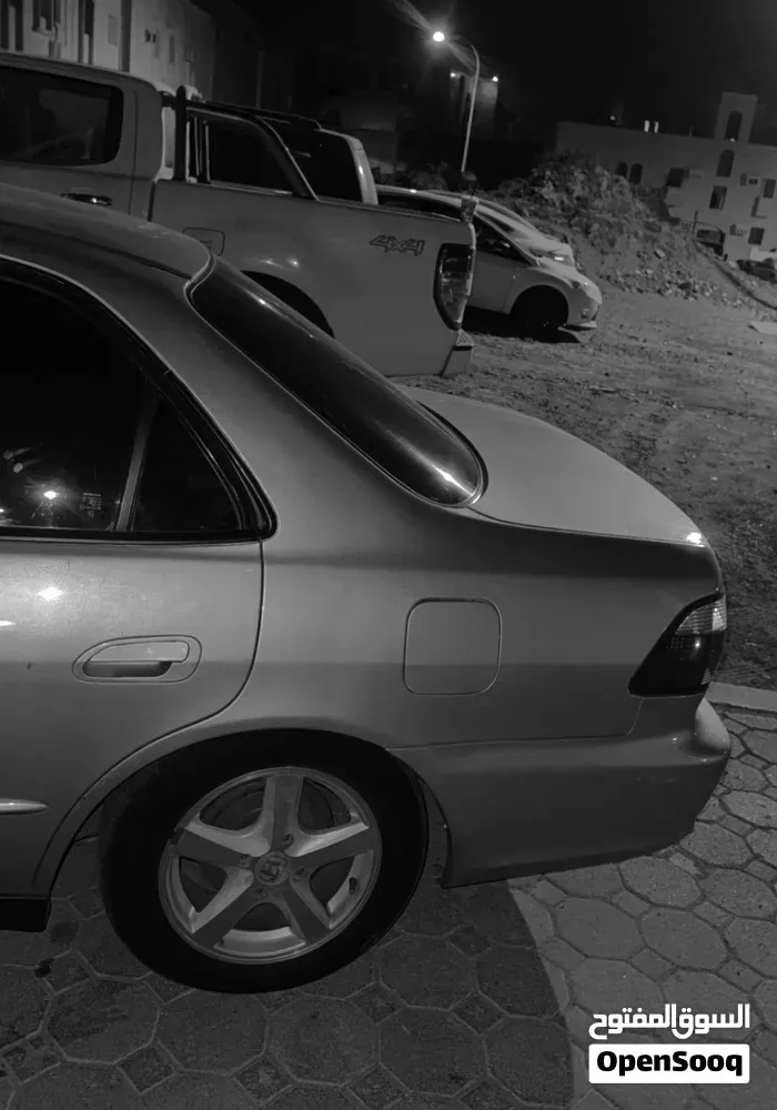 Honda Accord 1999 photo 3