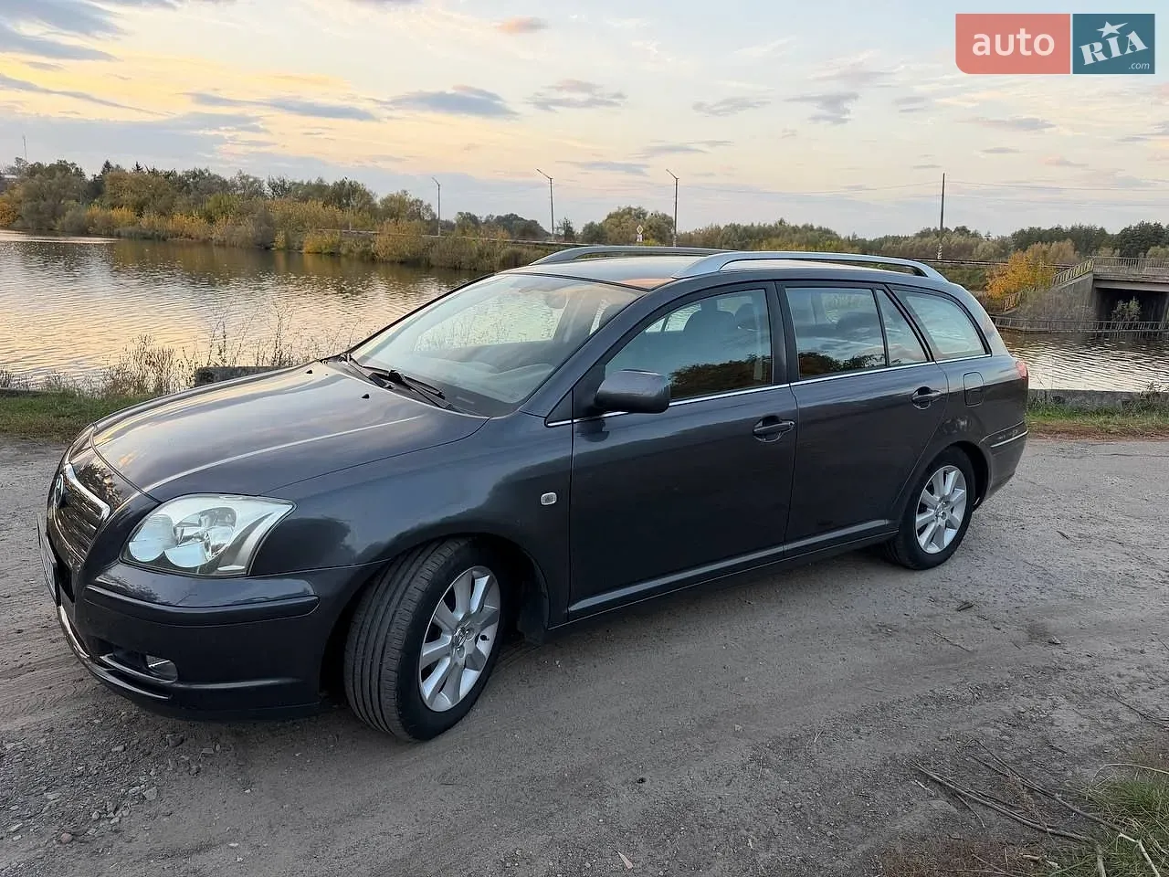 Toyota Avensis 2005 photo 3