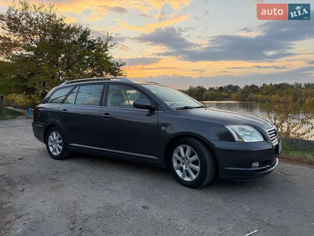 Toyota Avensis 2005 photo 4