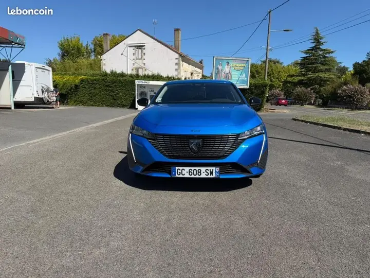 Peugeot 308 2021 photo 2