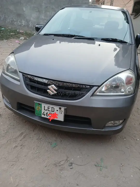 Suzuki Liana