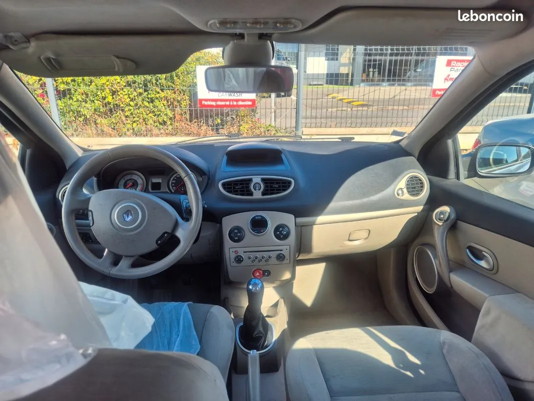 Renault Clio 2007 photo 3
