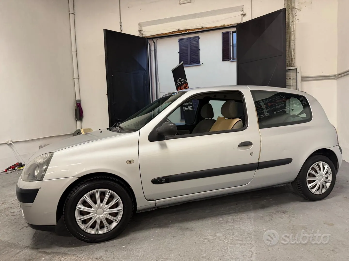 Renault Clio 2006 photo 3