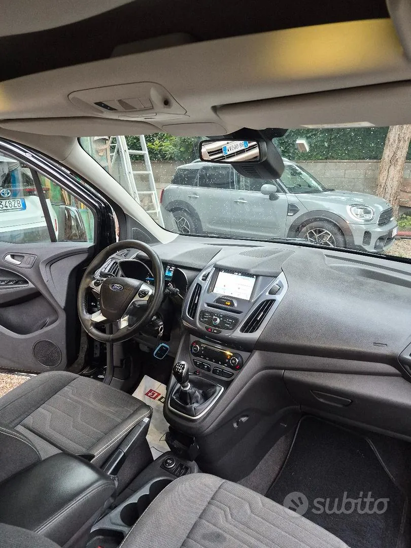 Ford Tourneo Connect 2017 photo 3