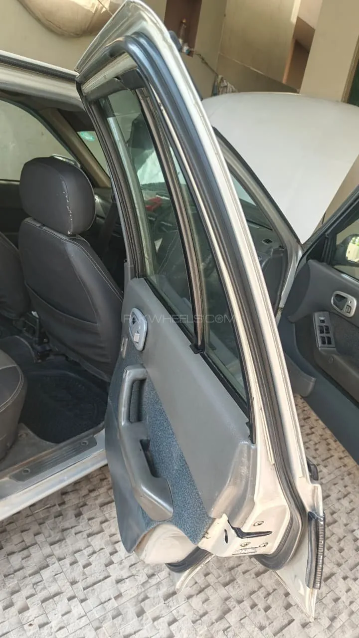 Suzuki Cultus