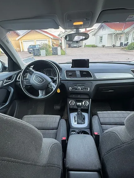 Audi Q3 2013 photo 2