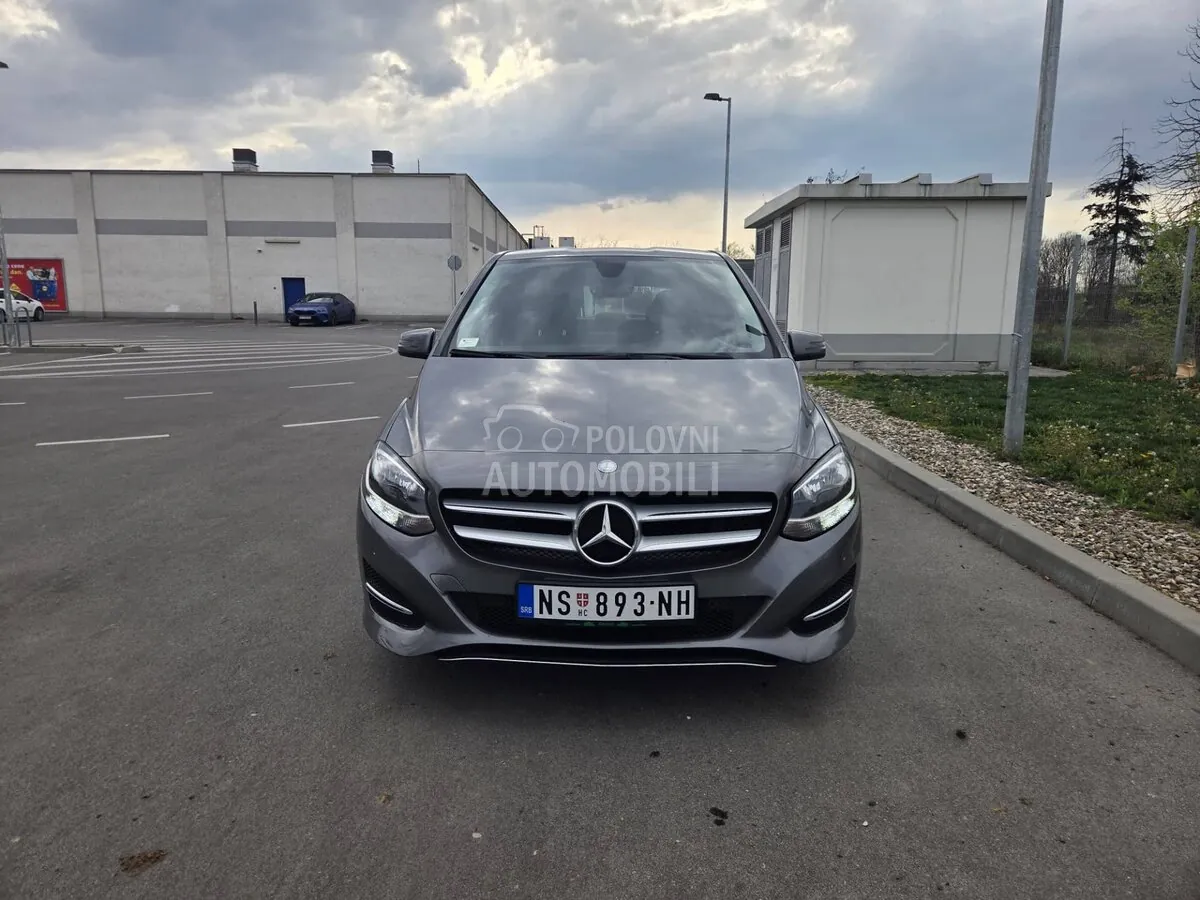 Mercedes-Benz B 180 2016 photo 5
