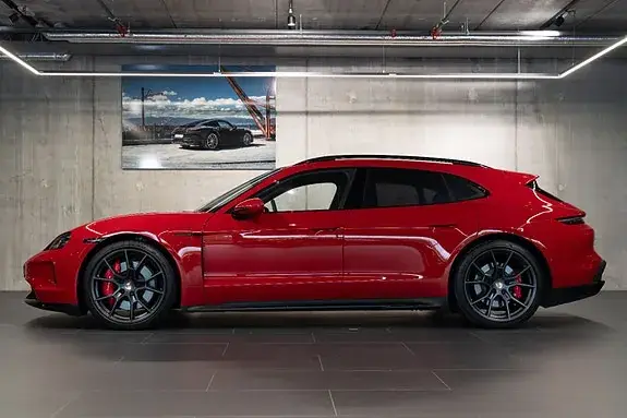 Porsche Taycan Gts 2025 photo 2