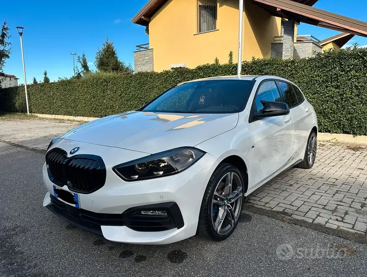 BMW 1 Series 2024 photo 2