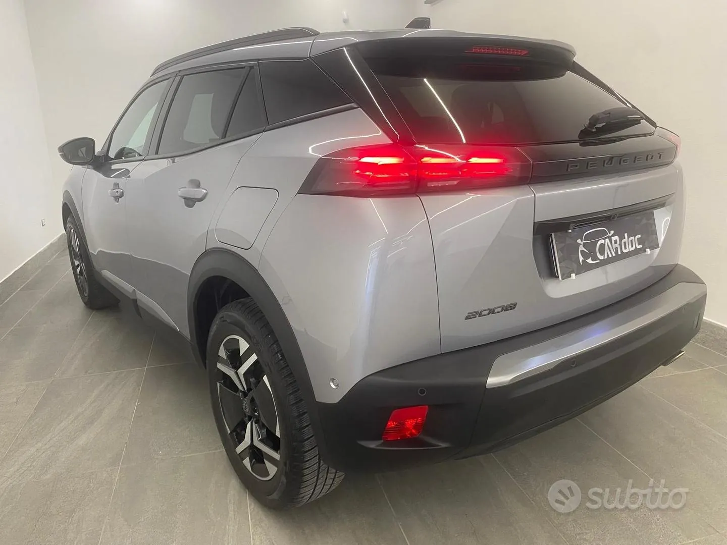 Peugeot 2008 2023 photo 3
