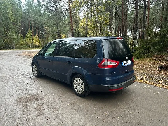 Ford Galaxy 2009 photo 2