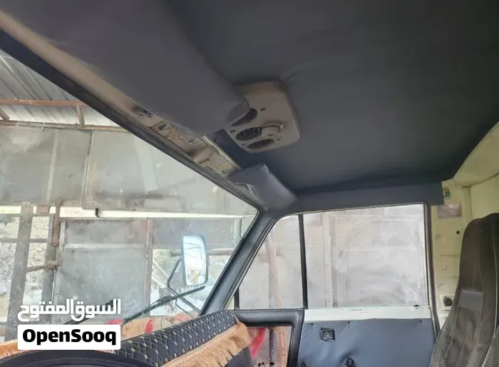 Daihatsu Delta 2000 photo 4