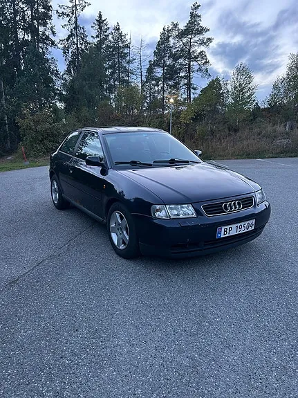 Audi A3 1998 photo 2