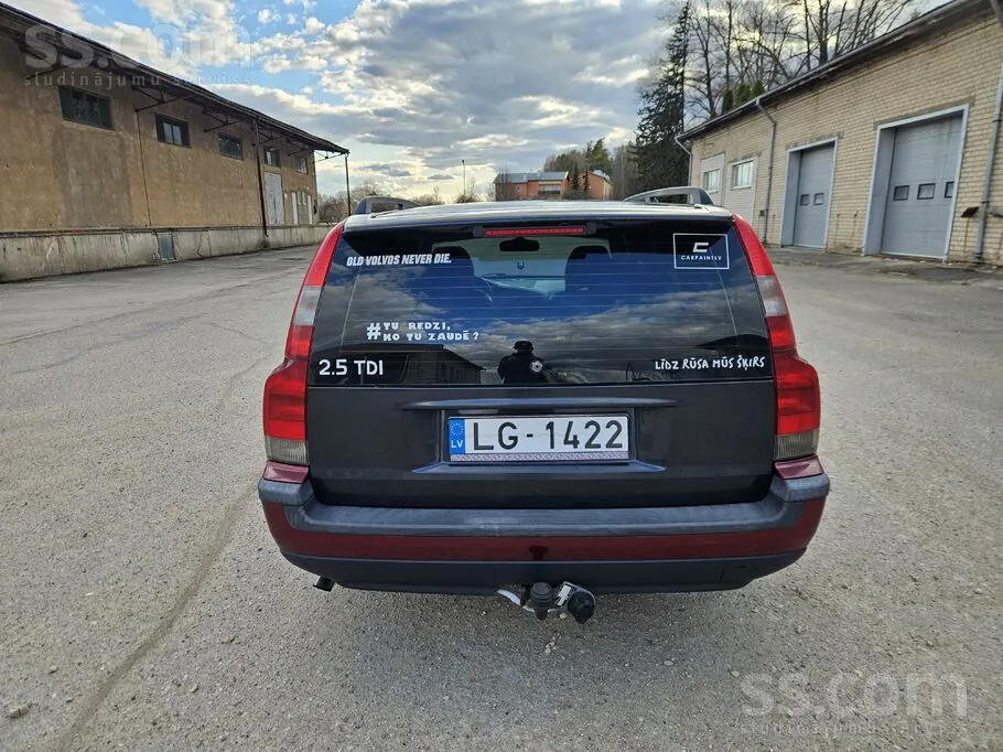 Volvo V70 2000 photo 4