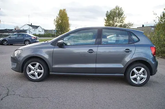 Volkswagen Polo 2010 photo 2