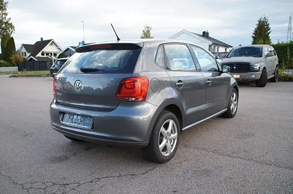 Volkswagen Polo 2010 photo 5