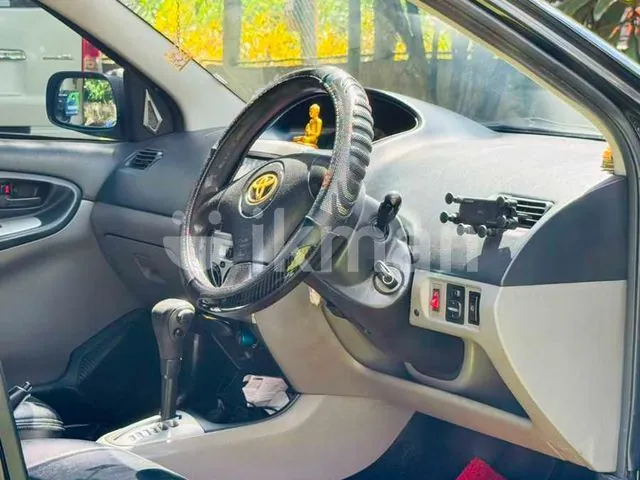 Toyota Vios 2004 photo 2