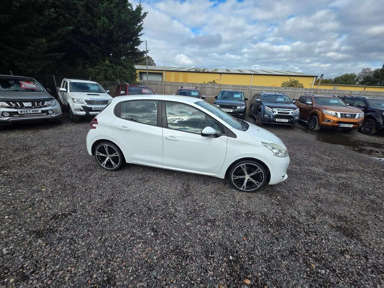Peugeot 208