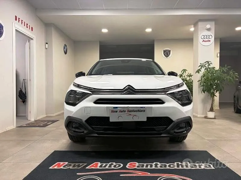 Citroen C4 2022 photo 2