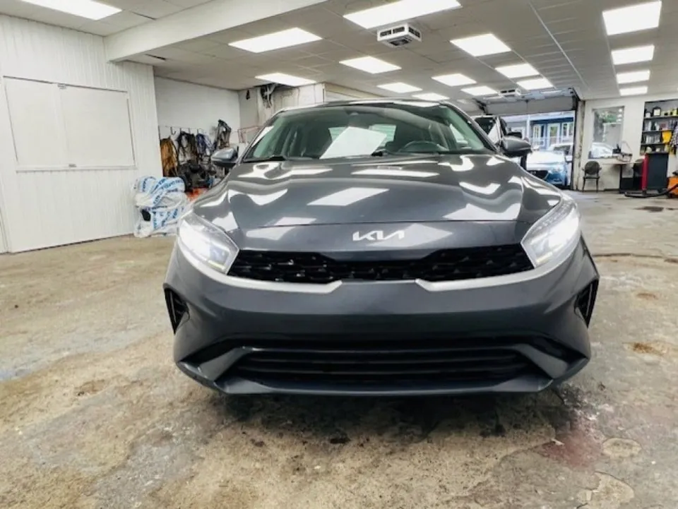 Kia Forte 2023 photo 2